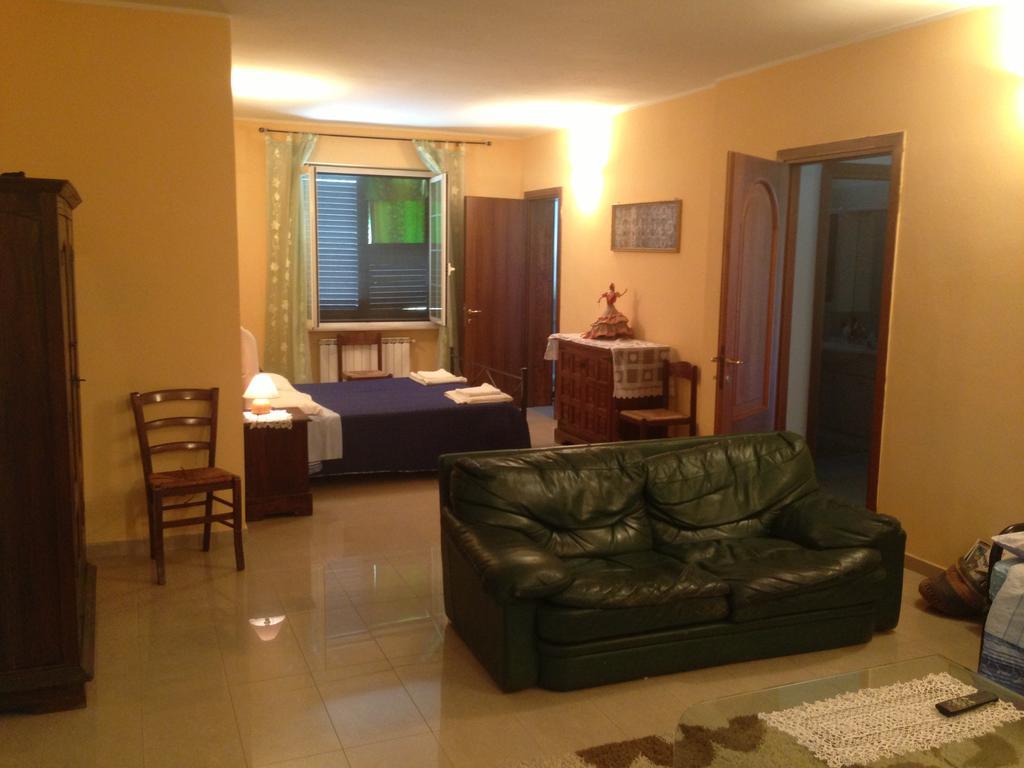 סרזאנה Villa Naclerio חדר תמונה