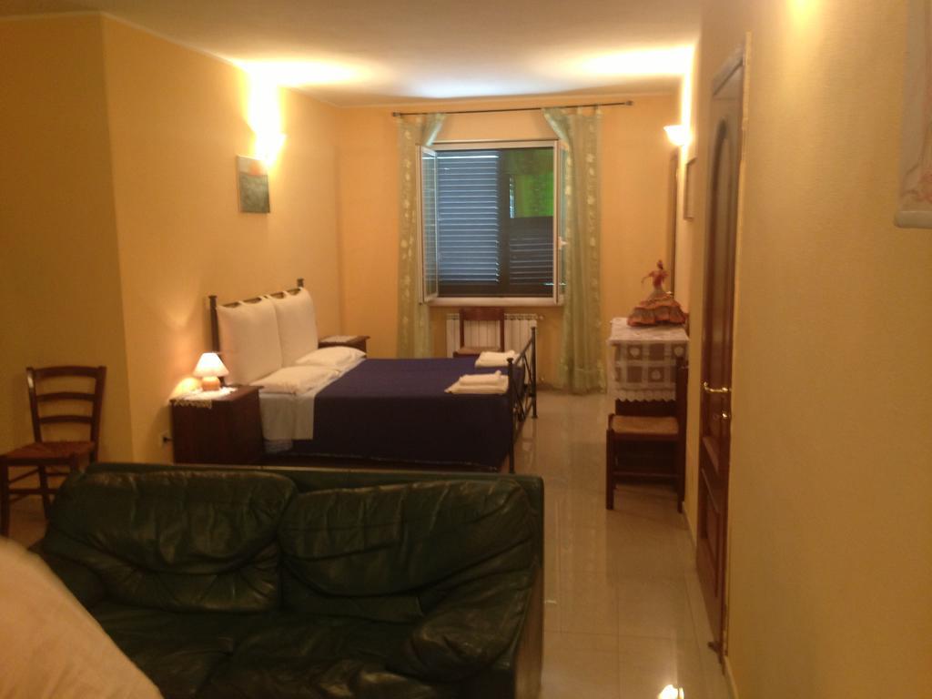 סרזאנה Villa Naclerio חדר תמונה
