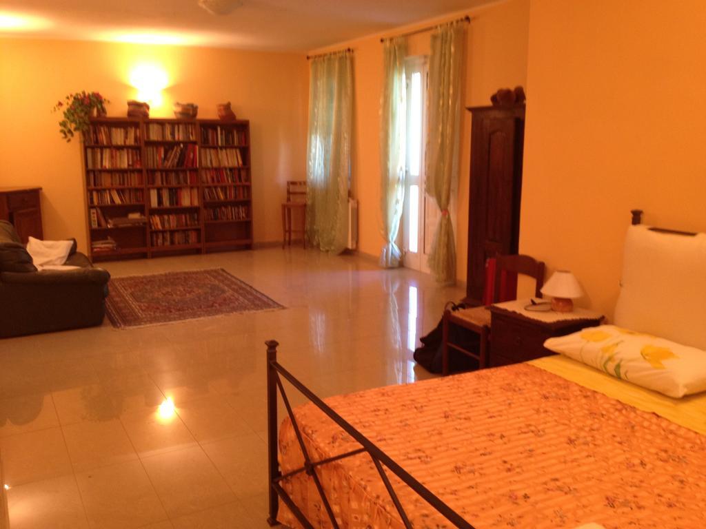 סרזאנה Villa Naclerio חדר תמונה